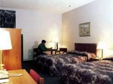 Days Inn By Wyndham Toronto East Beaches