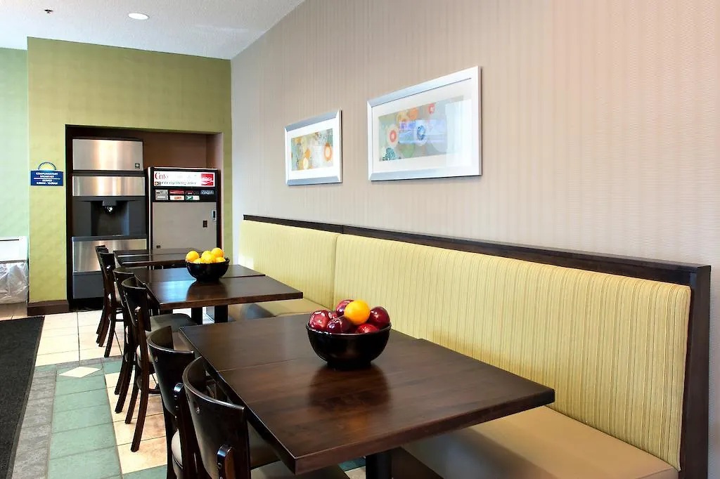 Days Inn By Wyndham Toronto East Beaches Hotel