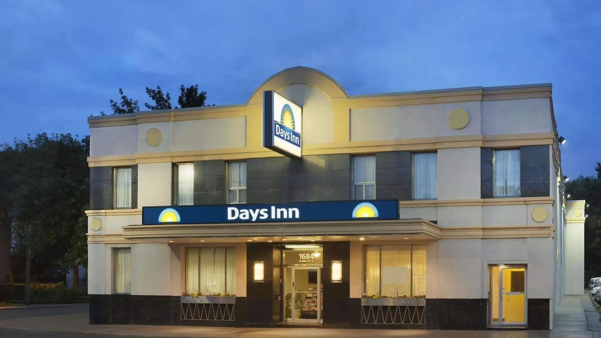 Days Inn By Wyndham Toronto East Beaches